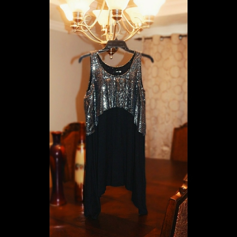 (New) A Silver Sequin Black Dress by tfnc